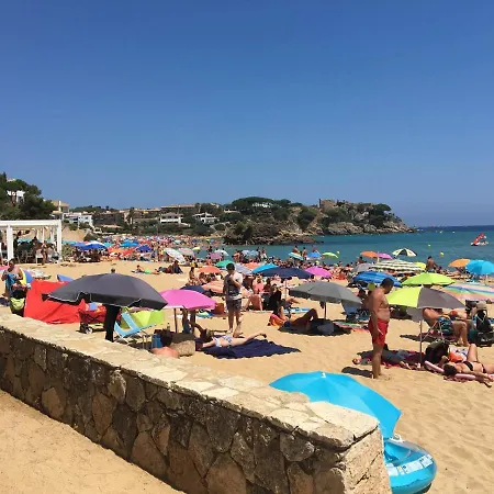 Cozy Glamping In Palams With Garden View Ferienhaus Palamós